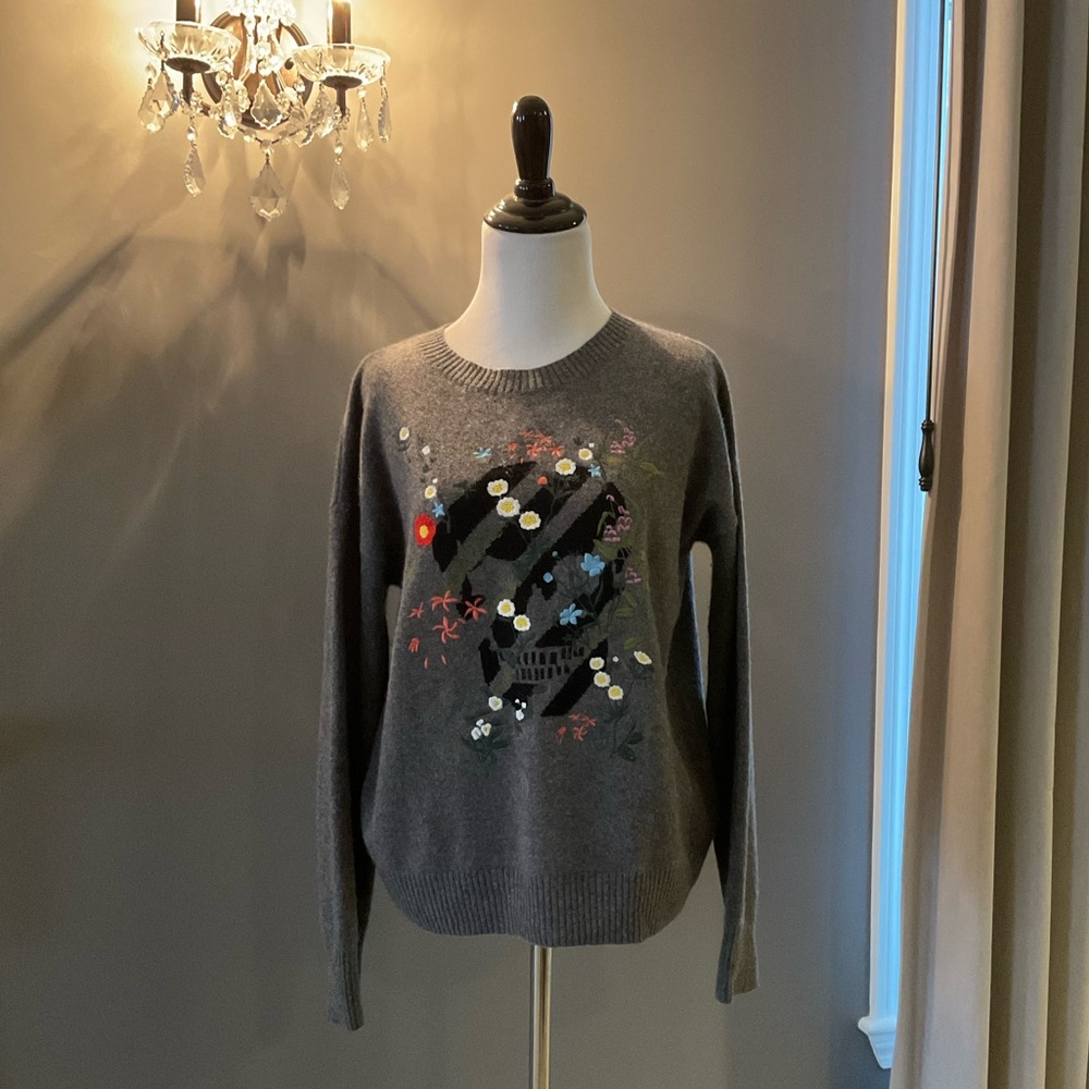Skull Cashmere Colorful Floral Embroidered Skull Sweater Grey Size Small